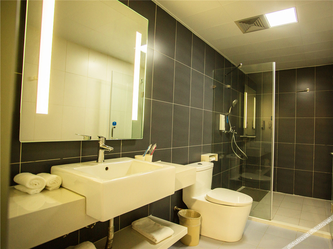 Bathroom, Hanting Hotel Yulin Suide Tianhechang, Yulin