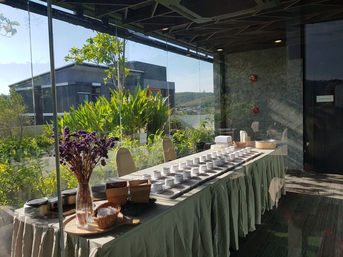 Food & Drinks 5, Neca Reiche Hotel, Hat Yai