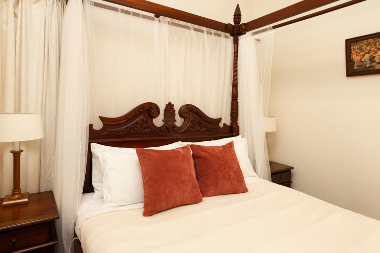 Bedroom 2, Leura House, Blue Mountains