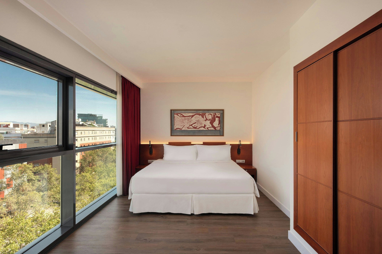 Bedroom 2, Four Points By Sheraton Barcelona Diagonal, Barcelona