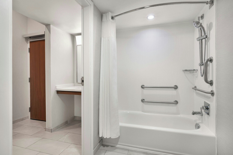 Bathroom 4, Courtyard by Marriott Mobile, Mobile