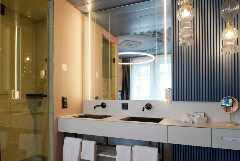 Bathroom 4