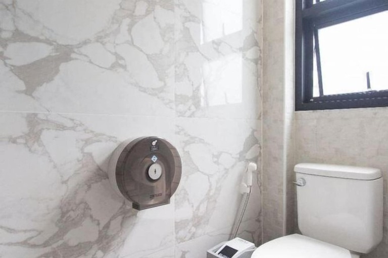 Bathroom 7
