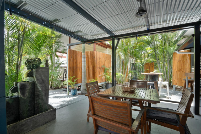 Food & Drinks, The Palms Hervey Bay, Hervey Bay - Pt A