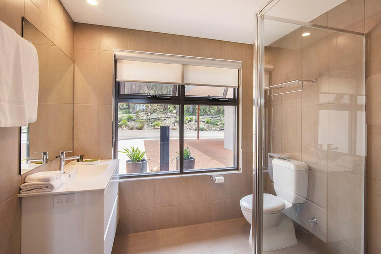 Bathroom 4, Eight Willows Retreat, Busselton