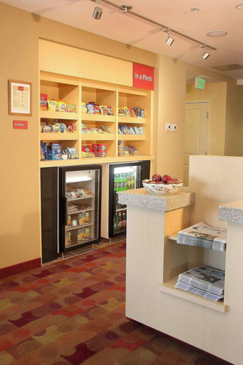 Food & Drinks 5, TownePlace Suites by Marriott Farmington, San Juan