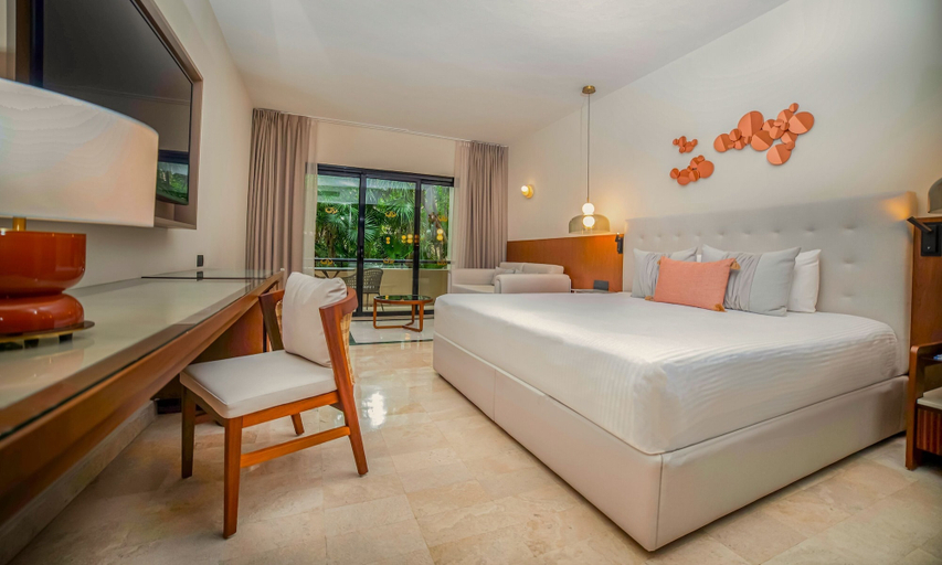 Bedroom 4, Grand Palladium Kantenah Resort & Spa All Inclusive, Cozumel