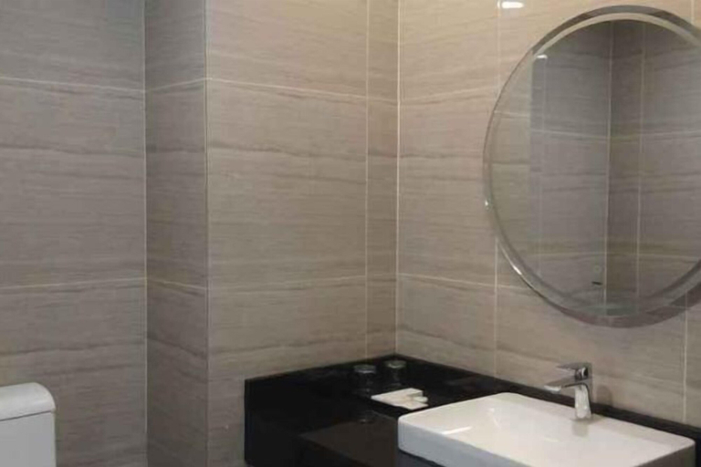 Bathroom 20