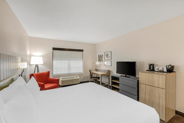 Bedroom 9