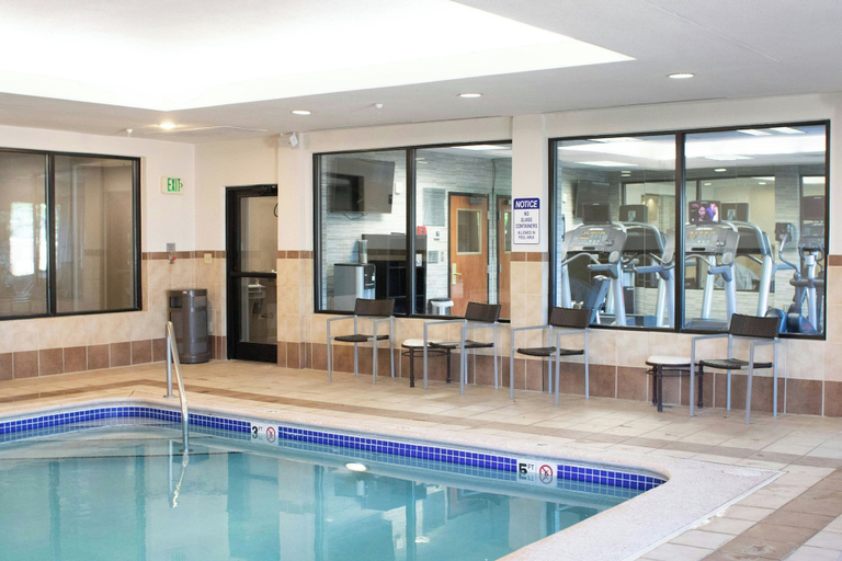 Sport & Beauty 5, Courtyard by Marriott Denver South/Park Meadows Mall, Douglas