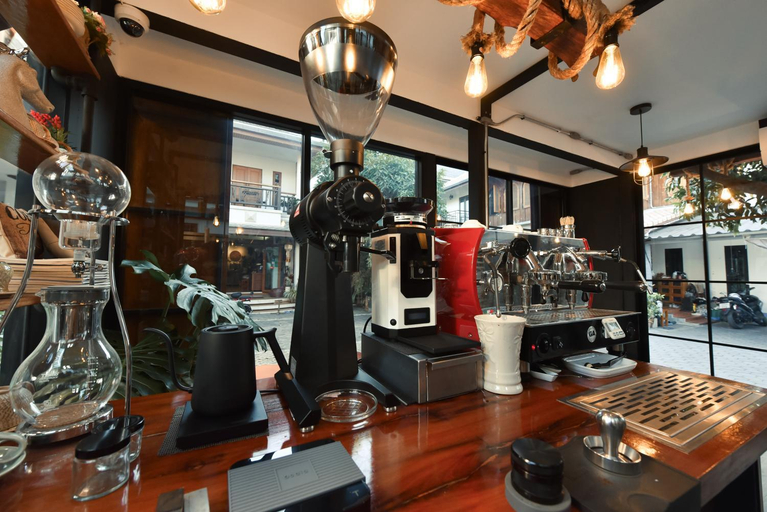 Food & Drinks 5, Gord Nuea, Muang Chiang Mai