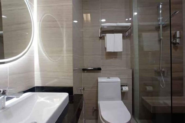Bathroom 16