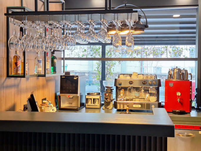 Food & Drinks 1, N'Ala Otel, Merkez