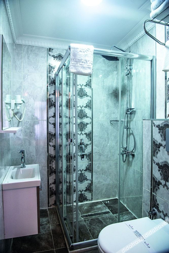Bathroom 3, Karamans Sirkeci Suites Hotel, Fatih