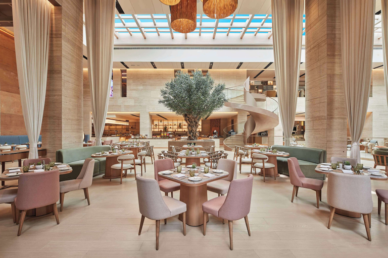 Food & Drinks 5, Hilton Gurugram Baani City Centre, Gurgaon