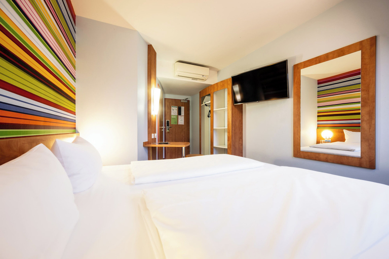 Bedroom 9