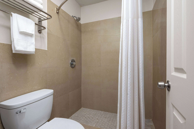 Bathroom 4, Days Inn by Wyndham Bakersfield, Kern