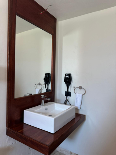 Bathroom, Hotel Manglares Celestun, Celestún