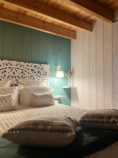 Bedroom 5, Lariviere, Gironde