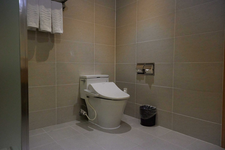 Bathroom 6