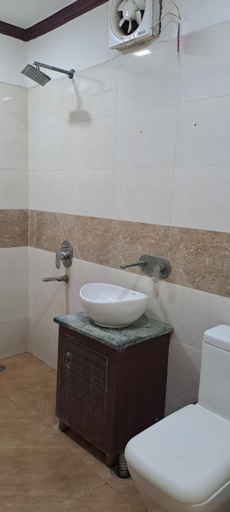 Bathroom 2, Hotel Vrindavan, Agra