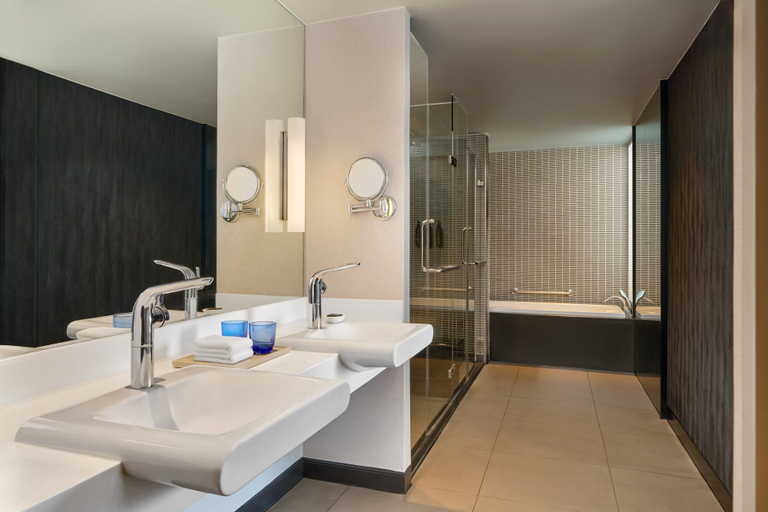 Bathroom 15