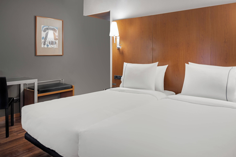Bedroom 2, AC Hotel Ponferrada by Marriott, León