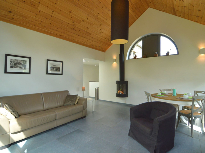 Others 5, Scenic Cottage in Rahier, Liège