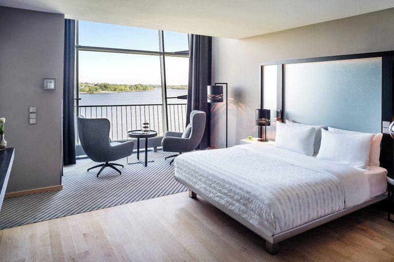 Bedroom 3, Le Méridien Hamburg, Hamburg