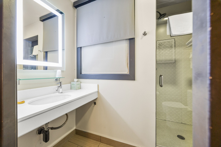 Bathroom 4, Hotel EPIK, San Francisco