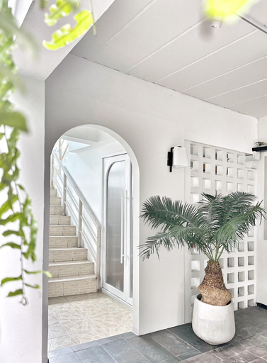 Entrance 4, UDMS On Nut 10 : Bangkok's Charm 40 sqm., Phra Khanong