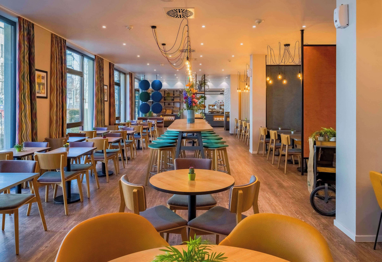Food & Drinks 5, Ramada Encore By Wyndham Munich Messe, München
