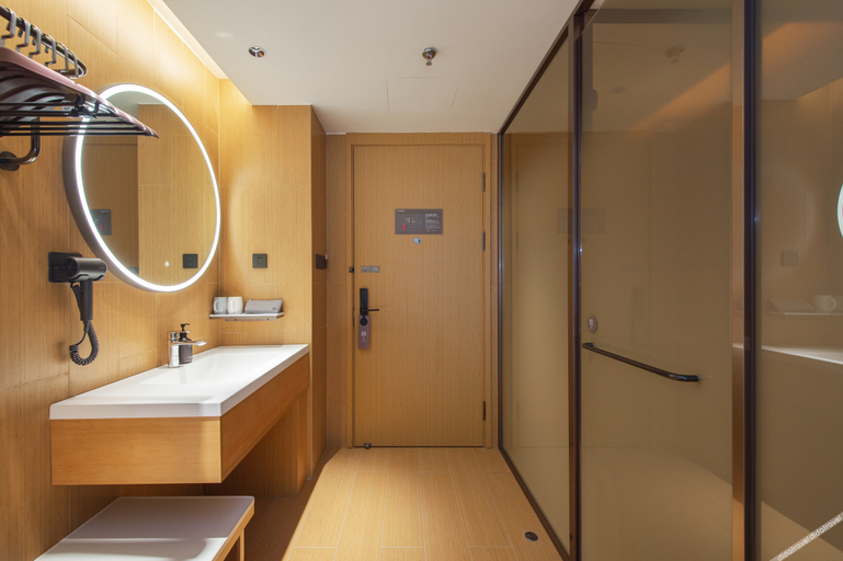 Bathroom 3, Ji Hotel Qingyang Huifeng Shangyuan, Qingyang