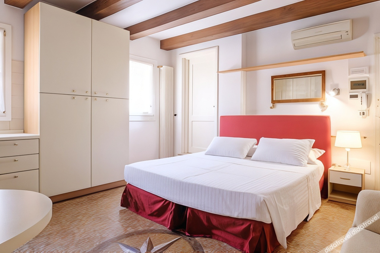 Bedroom 4, Bolognaroomscom - Frassinago deluxe, Bologna