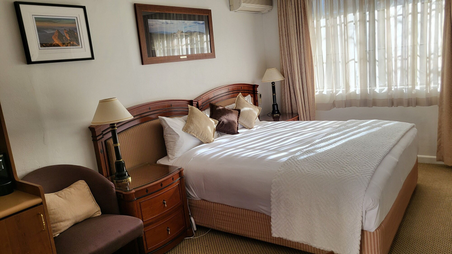Bedroom 18