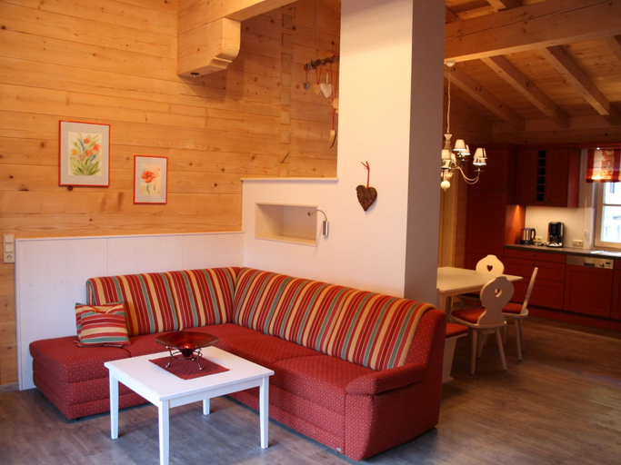 Others 5, Chalet in Leogang Near Ski Slopes, Zell am See