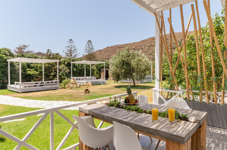 Others 3, Ow Andros Suite 2,Private Whirlpool, South Aegean