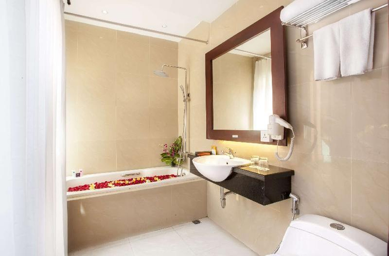 Bathroom 15
