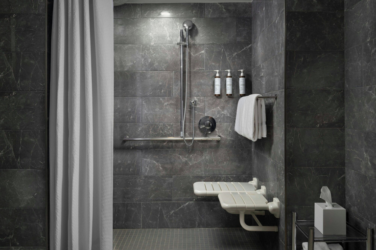 Bathroom 26