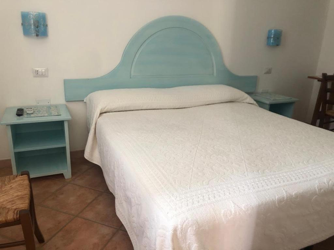 Bedroom 2, Il Castello di Gioiosa Guardia, Carbonia-Iglesias