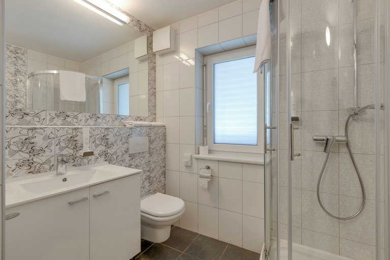 Bathroom 4, Honeycomb Chalets and Apartments Mozirje, Mozirje