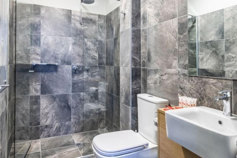 Bathroom 12