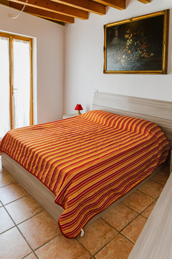 Others 5, Cozy Castello, Brescia