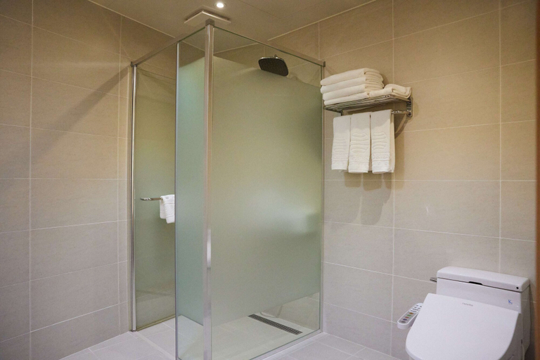 Bathroom 5