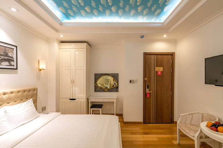 Bedroom 13