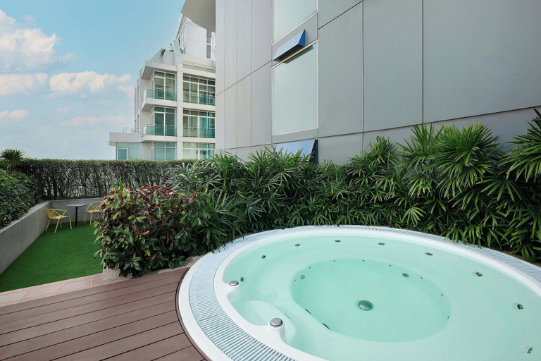 Sport & Beauty 2, Aloft Bangkok Sukhumvit 11, Wattana