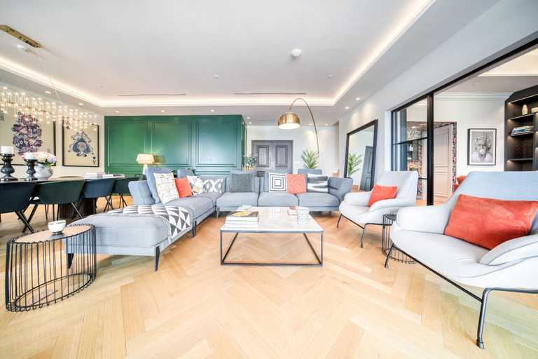 Room 3, Modern 3BR Palm Penthouse w Private Plunge Pool, Dubai
