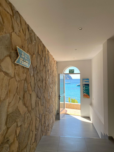 Others 4, Hostal Dragonera, Baleares