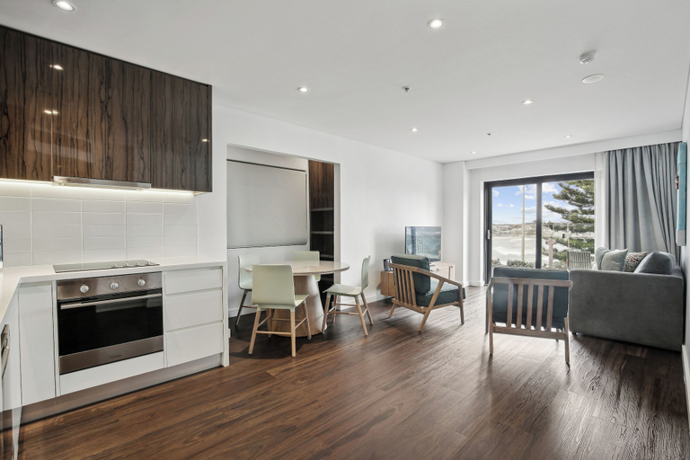 Dining Room 7