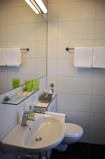 Bathroom, Winkelwerkstatt Hotel, Bernkastel-Wittlich